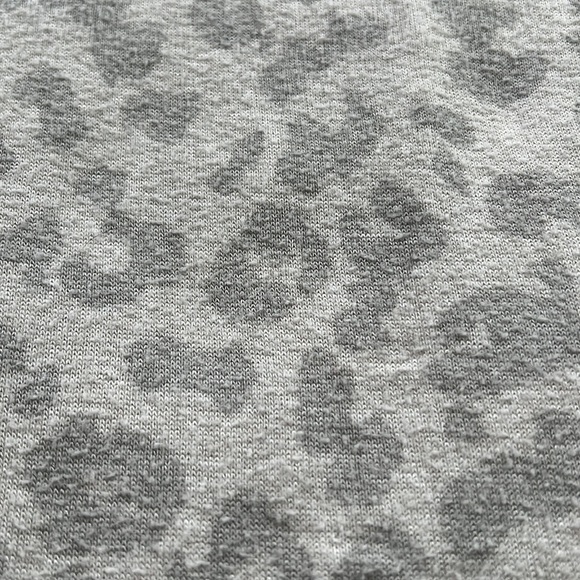 Old Navy 3/4 Length Cheetah Print Shirt Size XS - Picture 3 of 3